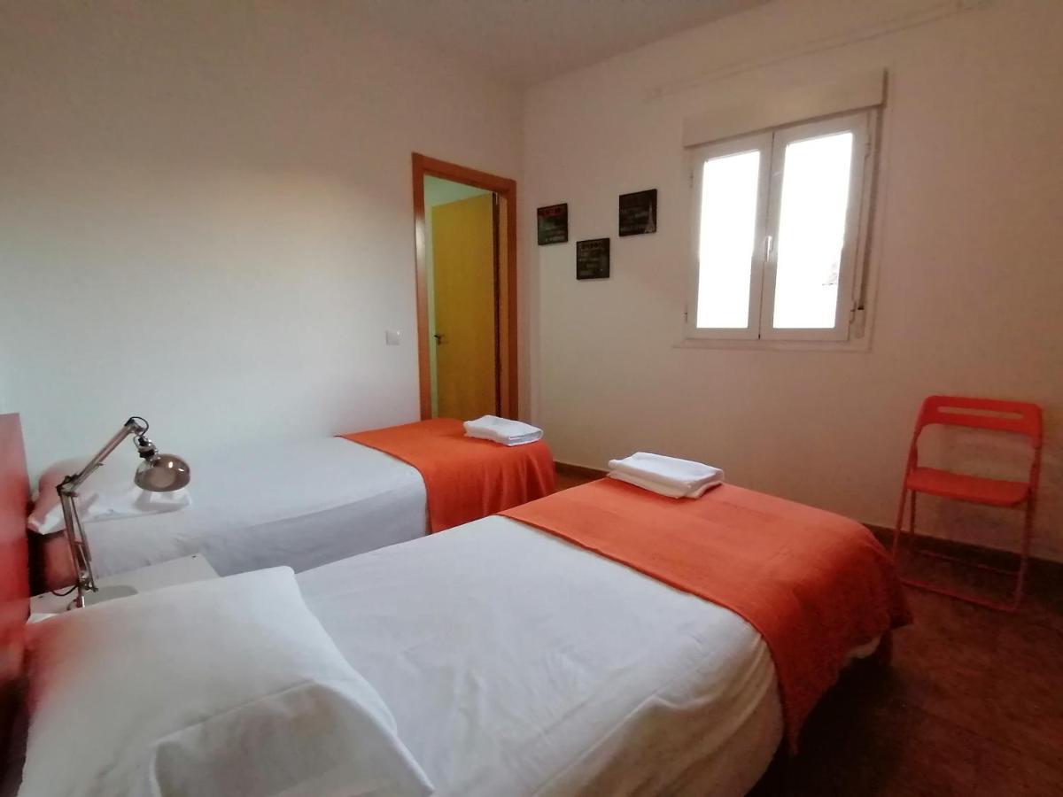 Apartamentos El Puente Madrid Extérieur photo