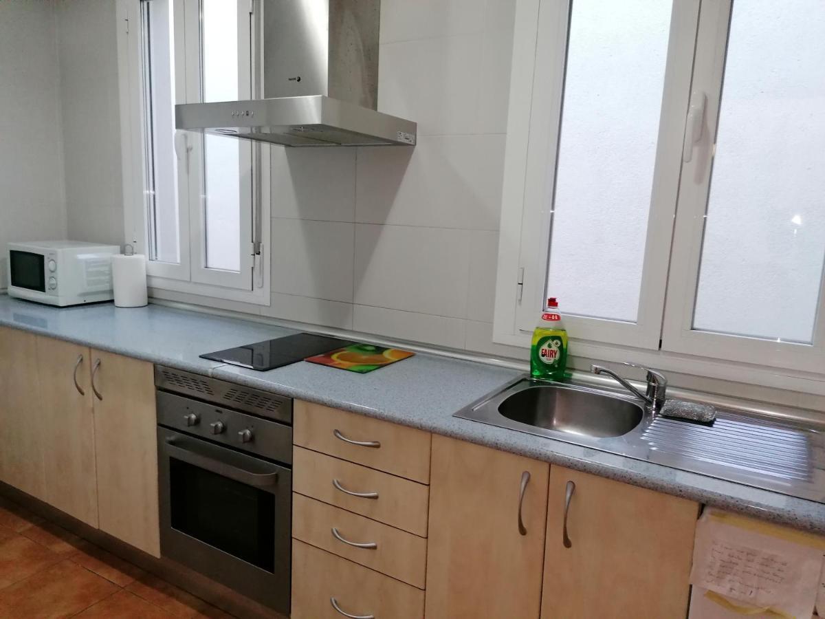 Apartamentos El Puente Madrid Extérieur photo