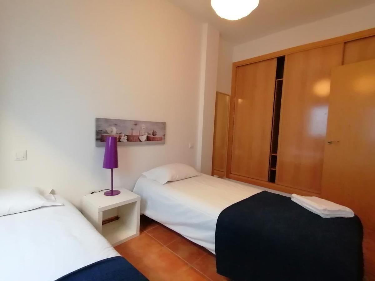 Apartamentos El Puente Madrid Extérieur photo